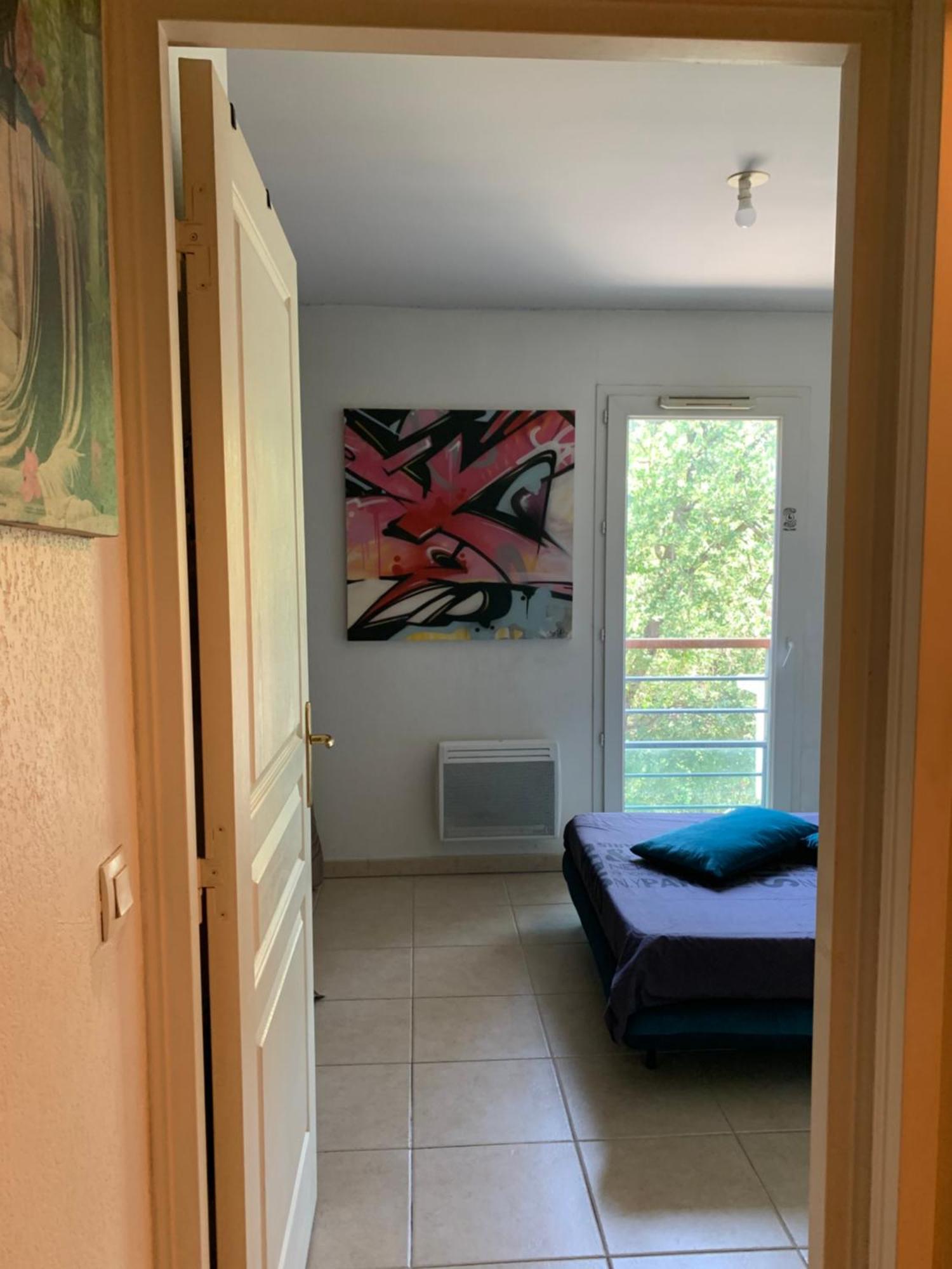Votre Sejour Cosy A Frejus! 아파트 외부 사진